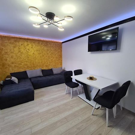 Diamonds House 2 Apartment Lupeni  Bagian luar foto