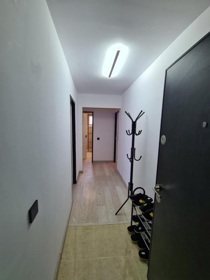 Diamonds House 2 Apartment Lupeni  Bagian luar foto